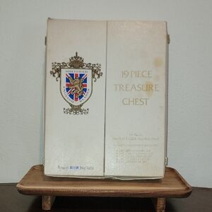 Regent Sheffield 19-Piece Stainless Steel Cutlery Set - Cream